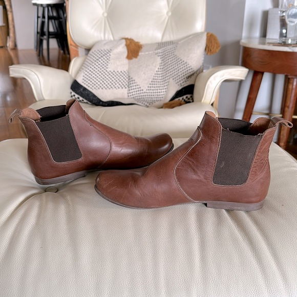 Brown leather flat boot, size 38/8, bought from the Thursday Co. Like new! - Picture 6 of 7